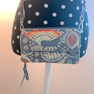 Vera Bradley little crossbody purse
